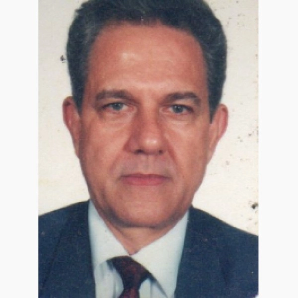 Dr. DOUGLAS QUINTERO LATORRE